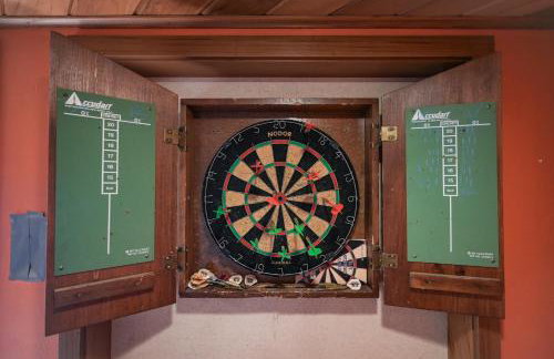 Steps to the Ellis River - Luxe, Hot Tub, Game Room - Foto 55