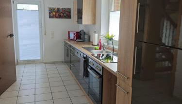 Ferienwohnung 2 Flüsse mit Dachterrasse für 6 Gäste und max 2 Hunde in 1A Lage - Foto 3, stove, dishwasher