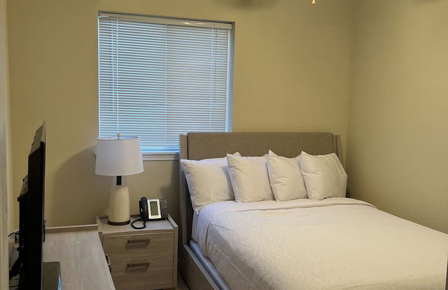 Washburn Hotel Suites - Photo 4