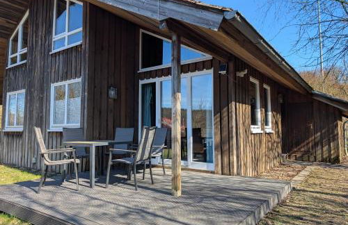 Ferienhaus Waldwärme mit Kamin & Sauna - Foto 1
