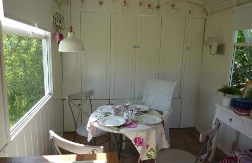 pipowagen Blagour gelegen aan waterbron - Foto 8