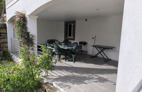 Rez de Villa au calme piscine chauffée, terrain pétanque - Photo 16