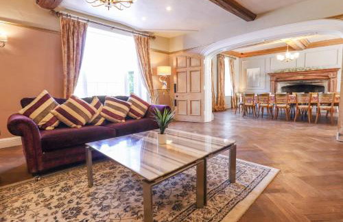 Solton Manor - Photo 6