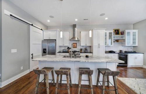 City Views RoofTop Hot Tub & Short Walk to Stadium - Foto 18