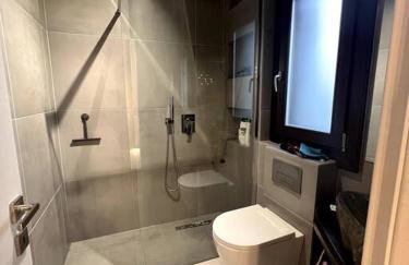 The Yacht House - Photo 31