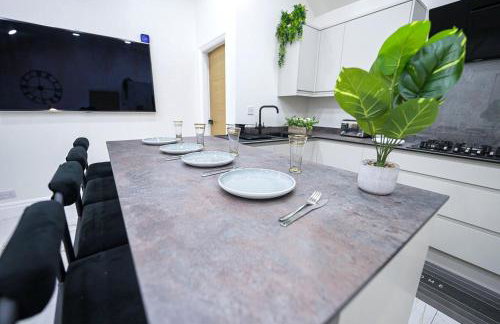 Cozy Charming Bungalow BRAND NEW - Photo 77