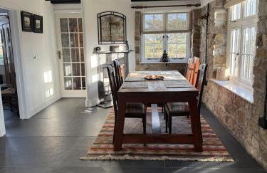 Luxury Cornish House next to Cliffs & Surf Beaches - Photo 20