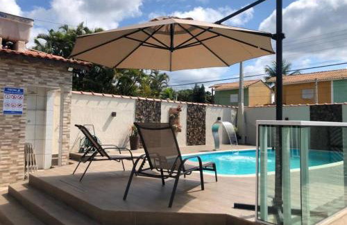 Piscina aquecida, 3 dorms ar condicionado, Cervejeira e Bilhar, a 500 metros do Mar - Foto 1
