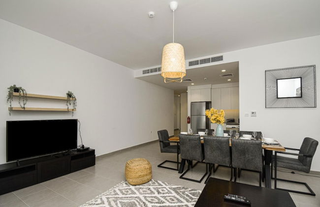 Elegant 3 BR Dubai South - Photo 8