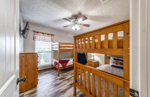 Private Pool, Entire House, In the Center of DFW - Foto 8