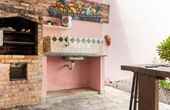 Car in the garage and everything on foot. - Photo 10