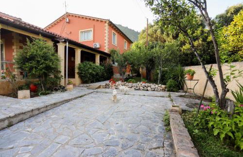 George's Sweet n' Cozy Maisonette in Ipsos Corfu - Photo 1