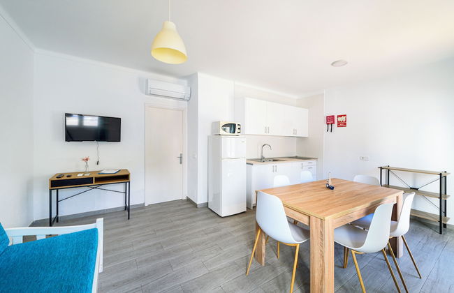 Apartamentos Falcó - Photo 32