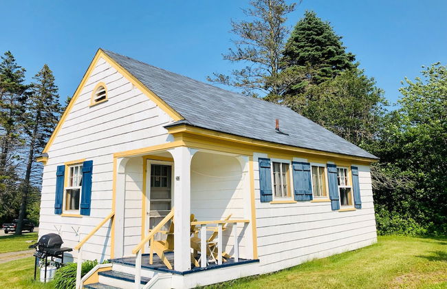 Green Gables Bungalow Court - Photo 16