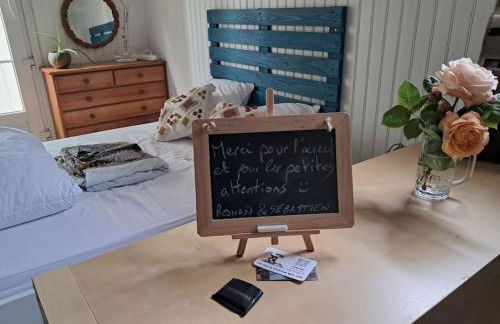 Studio de charme pour séjour tranquille à deux - Groupama Stadium - LDLC Aréna - Fiducial Astéria - Eurexpo - Aéroport St Exupéry - Base nautique du Grand Large - Foto 57