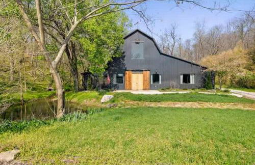 Adventure Barn - On HGTV Fixer to Fab -Access MTB - Foto 67