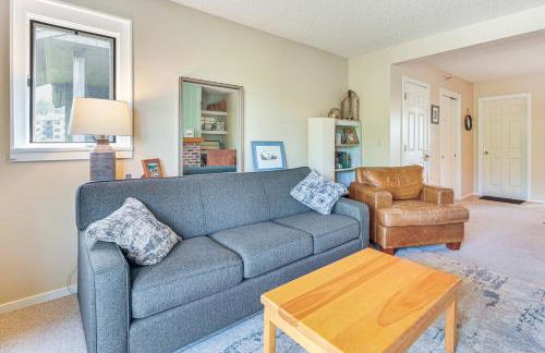 Walk to Bolton Valley Resort Condo with Mtn Views! - Foto 6