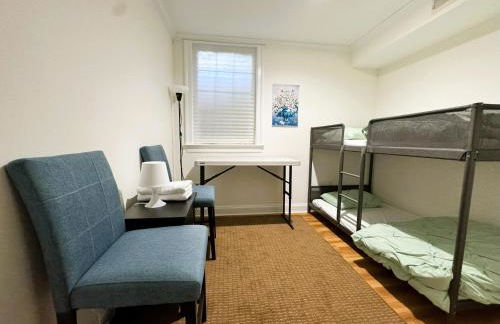 Entire 4 bedroom familyfriendly basement apartment, MetroWalk - Foto 52