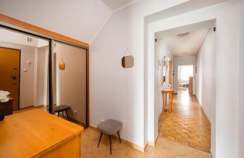 National Stadium Spacious Apartment by BookingHost - Foto 26