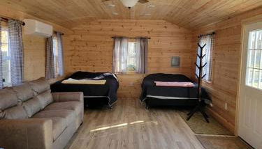 Private Pet-Friendly Cabins with Fire Pit for Nature Escapes in Clear Spring, Maryland, for Memorable Family Glamping Trips - Foto 2