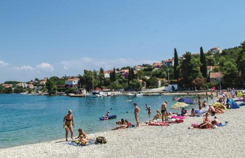 Stunning Apartment In Gornje Selo - Foto 23