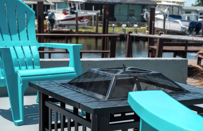 Waterfront Getaway and BBQ - Photo 20