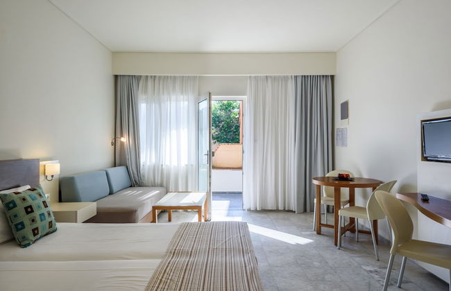 Despina Apartments - Photo 2