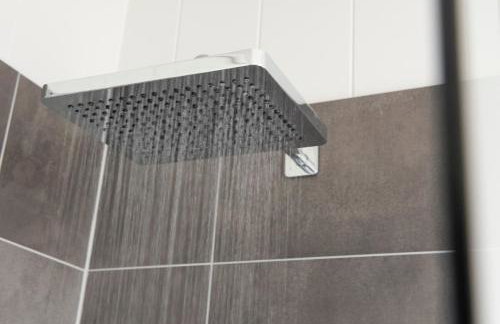 Charterhouse, Strawberryfield Park - Photo 20