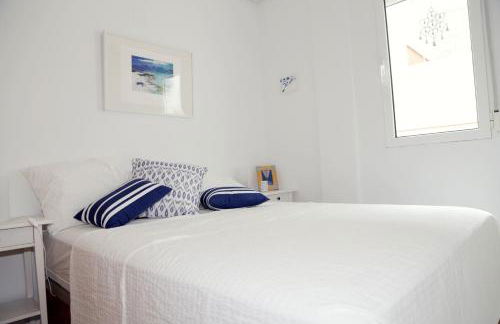 Quiet, Modern Apartment - Photo 20