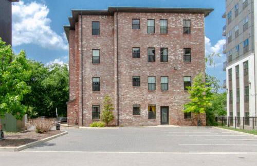 Amazing Amenities and Location - 1 Bedroom Condo - Foto 36