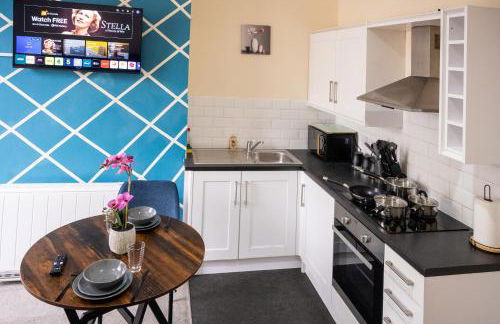 Rugby 1-BR Apt, Parking, City Centre, Sleeps 3 - Foto 30