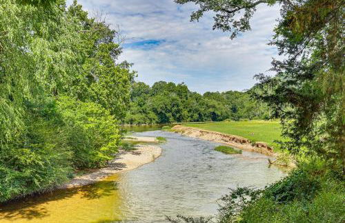 Family Tradition Glenwood Cabin with River Access! - Foto 2