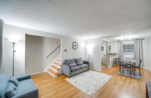 2 Mi to Lake Erie Home with Yard in Euclid! - Foto 7