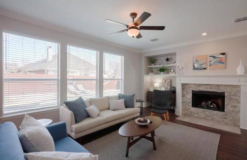 Pearl White Dream Home With Private Pool & Theatre - Foto 3