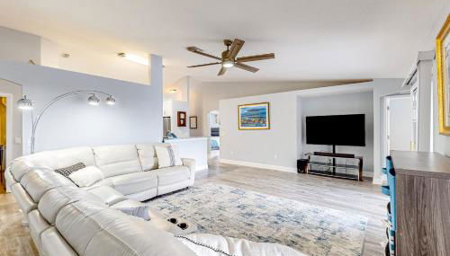 Poolside Oasis! Family-Friendly Summerfield Escape - Foto 5