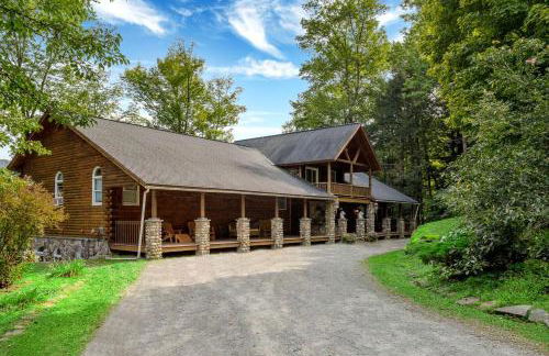 Spacious Villa Rental with a Pool for a Large Group near Catskill Mountains, New York - Photo 28