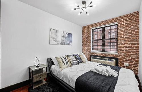 Rustic Chic 4BR for Groups - Bushwick's Finest Stay - Foto 20