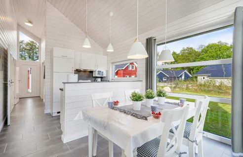 Amazing Home In Krems Iiwarderbrück - Foto 4