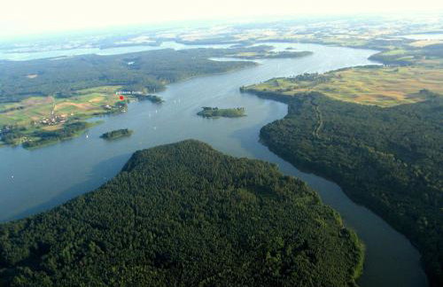 Dom z pięknymi widokami na jezioro ryńskie ilasy. - Foto 51