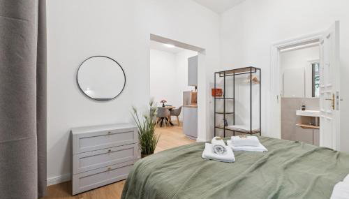 Modern Apartment in Berlin - Foto 3, towels, wardrobe