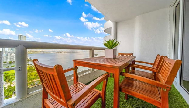 Serene and Modern Apartment Centrally Located - Foto 5, Habitación