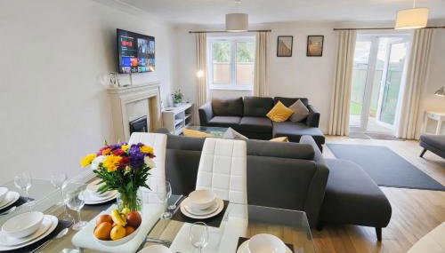 Four-bedroom House Wi-Fi Parking Pets - Foto 1