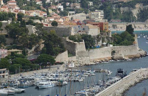 Charmant studio climatisé centre Villefranche sur mer - Photo 25