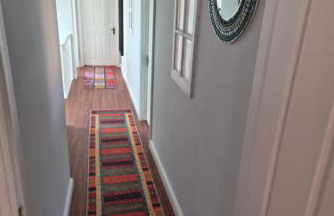 Marketplace Glastonbury - Photo 32