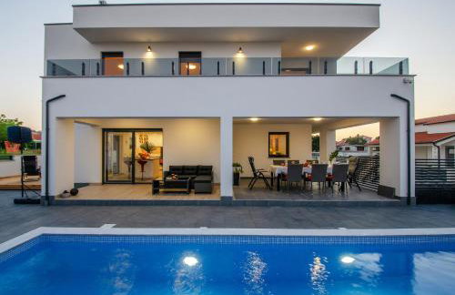 Villa Anna Barbariga, NEW 2022 luxurious villa with private pool! - Photo 40