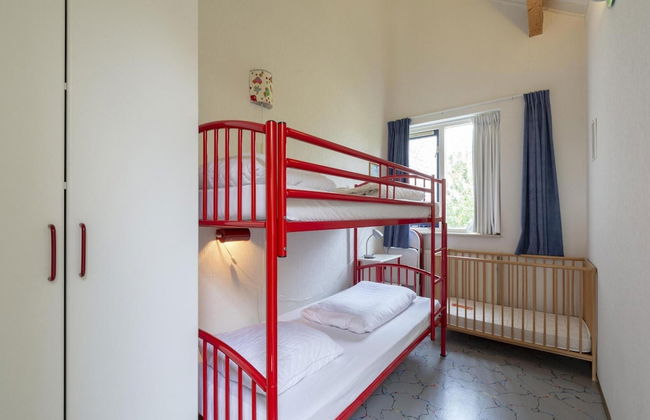 Villa in Julianadorp Near Sandy Beach - Foto 2