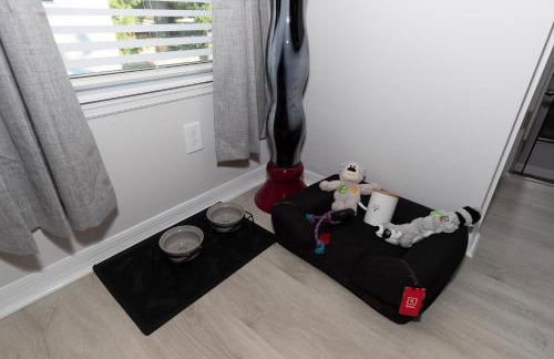 Pet Friendly Modern Zen Studio Retreat W/ Hot Tub! Home by RedAwning - Foto 60