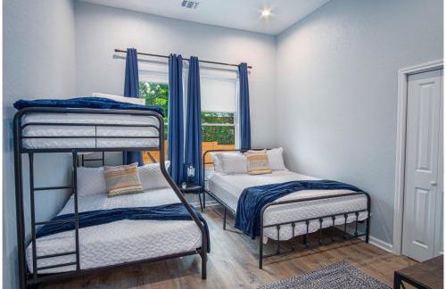 Trendy Historical Home Near Downtown Attractions - Foto 70