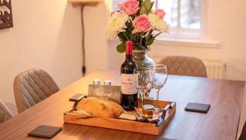 Rose cottage, Central, Amazing Cathedral view, Iconic pastel street - Foto 3