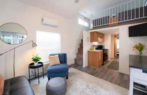 Peaceful Tiny Home Loft and Sauna - Foto 14